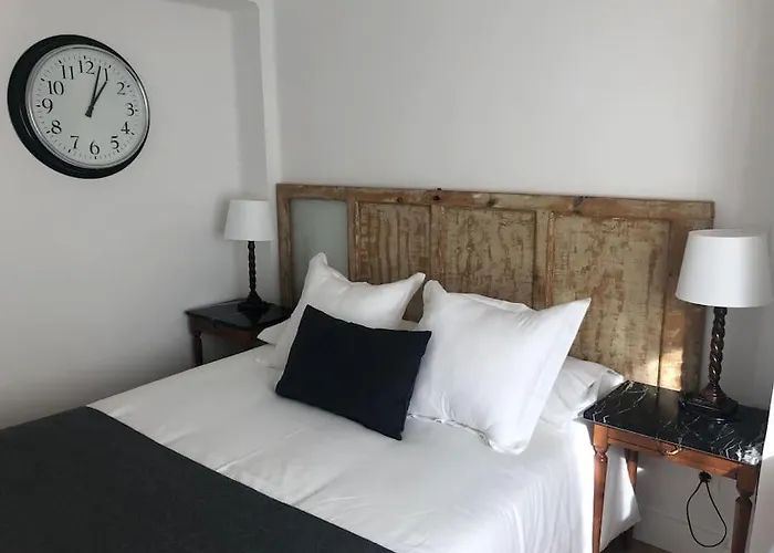 Hotel El Mirador De Paloma - Nº Lic. Vut 09/90 *